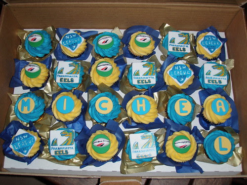 Mossy's Masterpiece - Micheal's Parramatta eels cupcakes by Mossy's 