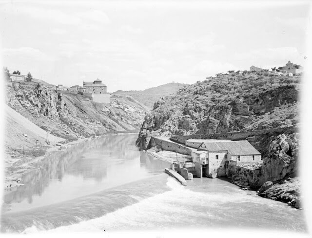 Vista del Tajo desde el Puente de San Martín en los años 20. Detalle de una Fotografía de Otto Wünderlich. © Fototeca del Patrimonio Histórico