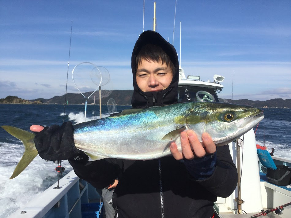 釣果 12月 26日 土 午前便 イワシ泳がせ釣り 鳥羽市国崎の釣船 勝丸 公式サイト