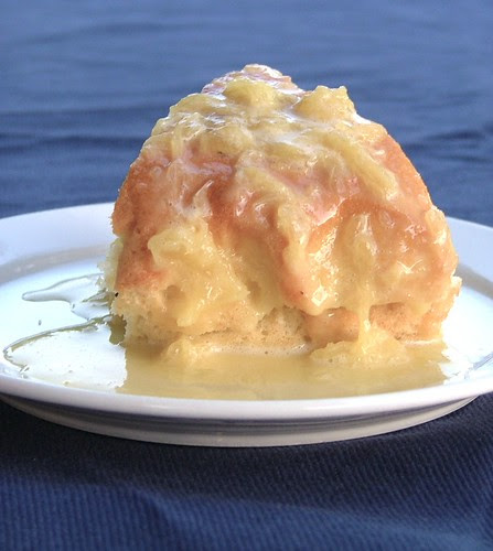 cake with pinepple jam and pinapple sauce