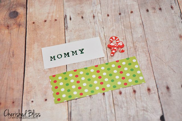 DIY Christmas Place Cards tutorial via Cherishedbliss.com #christmas