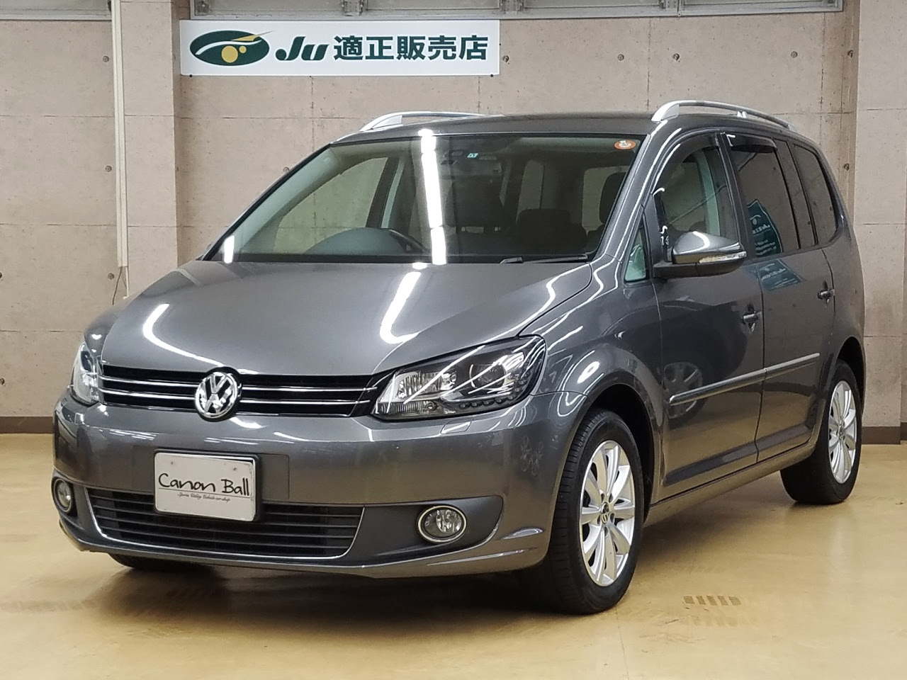 ｖｗ ゴルフトゥーラン 中古車詳細 フォルクスワーゲン中古専門店 キャノンボール 埼玉 16号線沿い ｔｓｉ ハイライン 専用スポーツインテリア ワンオーナー ７人乗り