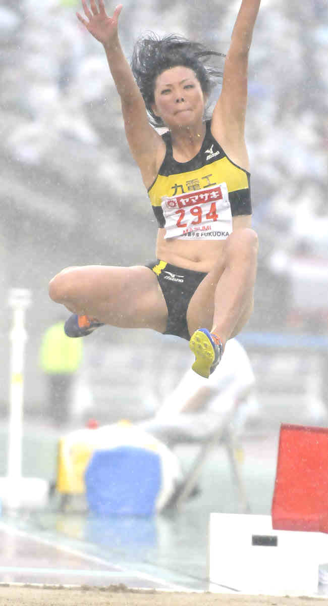 陸上女子走り幅跳び 桝見 九電工 英明高出 現役引退 ０９年世界選手権出場 悲願の五輪前に区切り スポーツニュース 四国新聞社