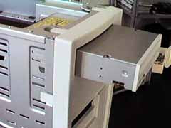 Inserimento del lettore CD-Rom