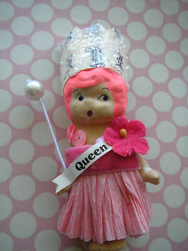 Queen Millie! Charlotte!