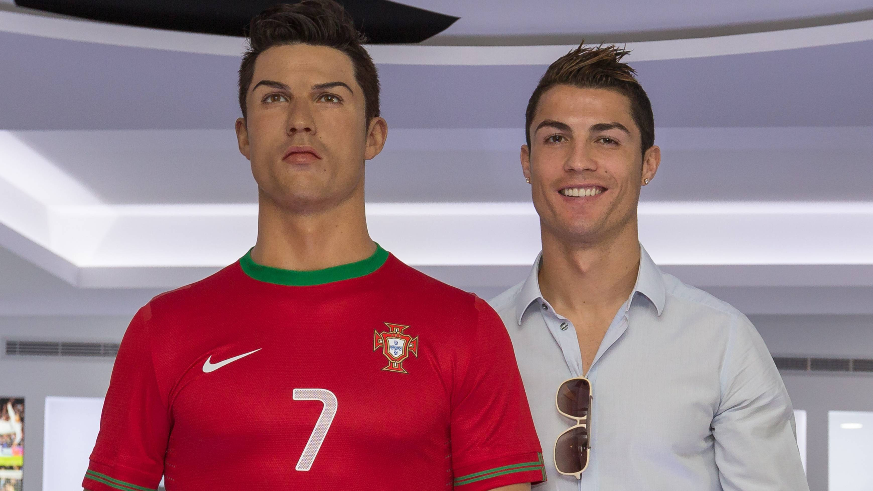 Cristiano Ronaldo Compr Una Estatua De Cera De S Mismo FOTO