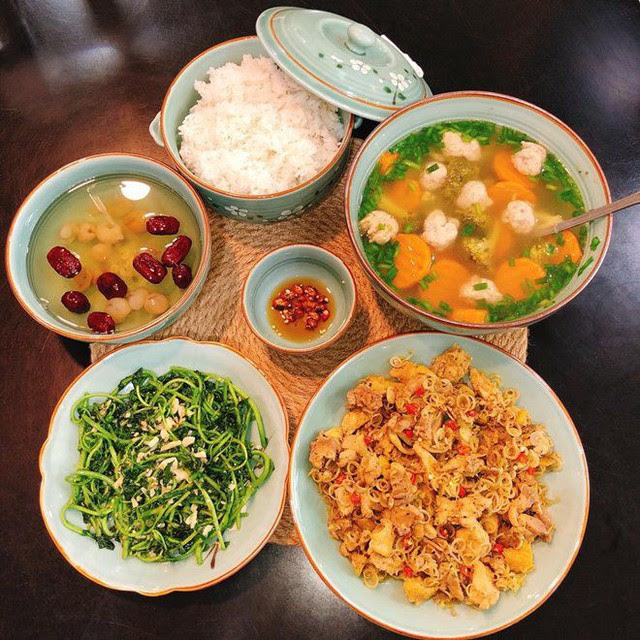 Từ nấu ăn cháy khét, 9X lột xác thành đầu bếp tại gia, nấu bữa nào ngon bữa đó - Ảnh 3.
