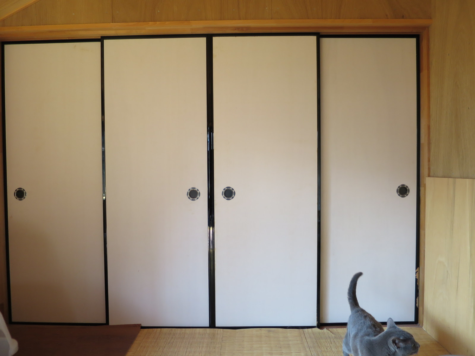 ネコでも破れない襖 ふすま 三浦表具店