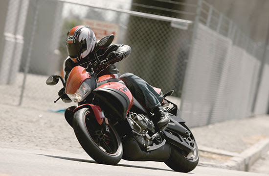 2010 Buell 1125CR in Action