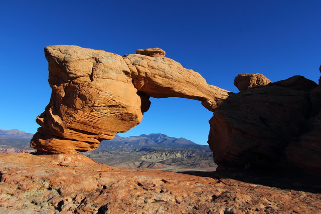 IMG_3835 Tukuhnikivats Arch