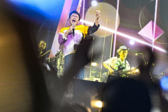 桑田佳祐 ライブ コンサートのチケット ローチケ ローソンチケット