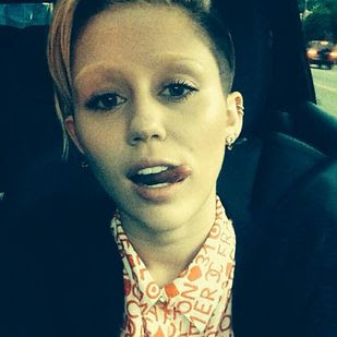 ... in that pod: | 21 Things Miley And Her New Bleached Eyebrows Look Like