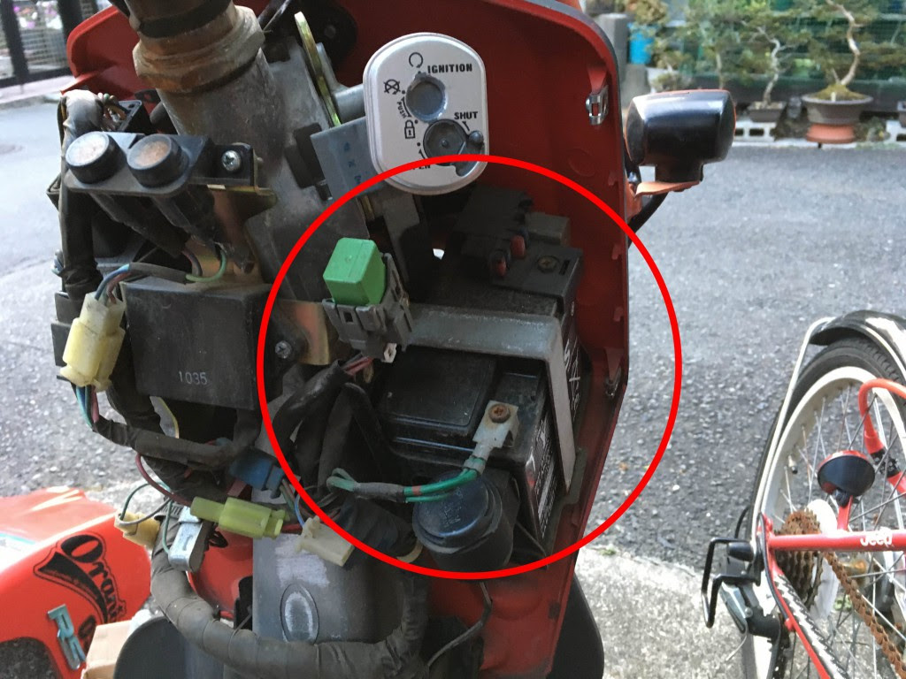 ズーマーのバッテリー交換やってみた Homedify