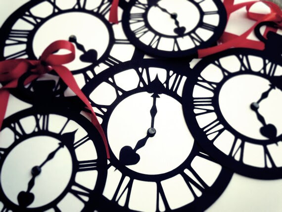 Motyw z zegarem na sylwestra Decoration New Year’s Eve Party, dekoracje sylwestrowe, DIY, dom, jak udekorować, jak urządzić sylwester w domu, last minute, mieszkanie, na sylwestra, Sylwester, impreza sylwestrowa, przekąski na sylwestra,