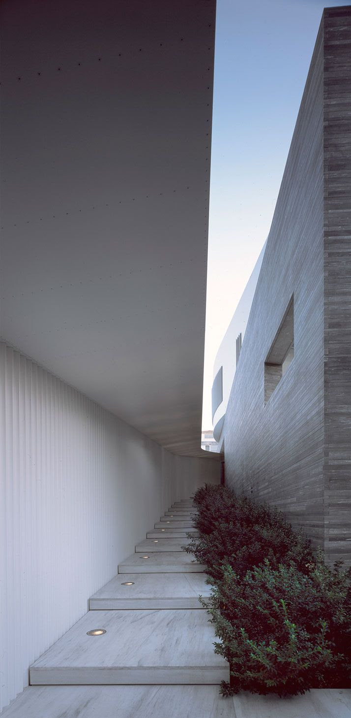 A Private House by Divercity Architects In Psychiko, Athens, Greece | Yatzer