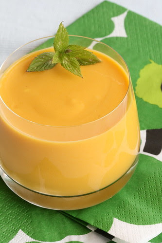 Mango lassi