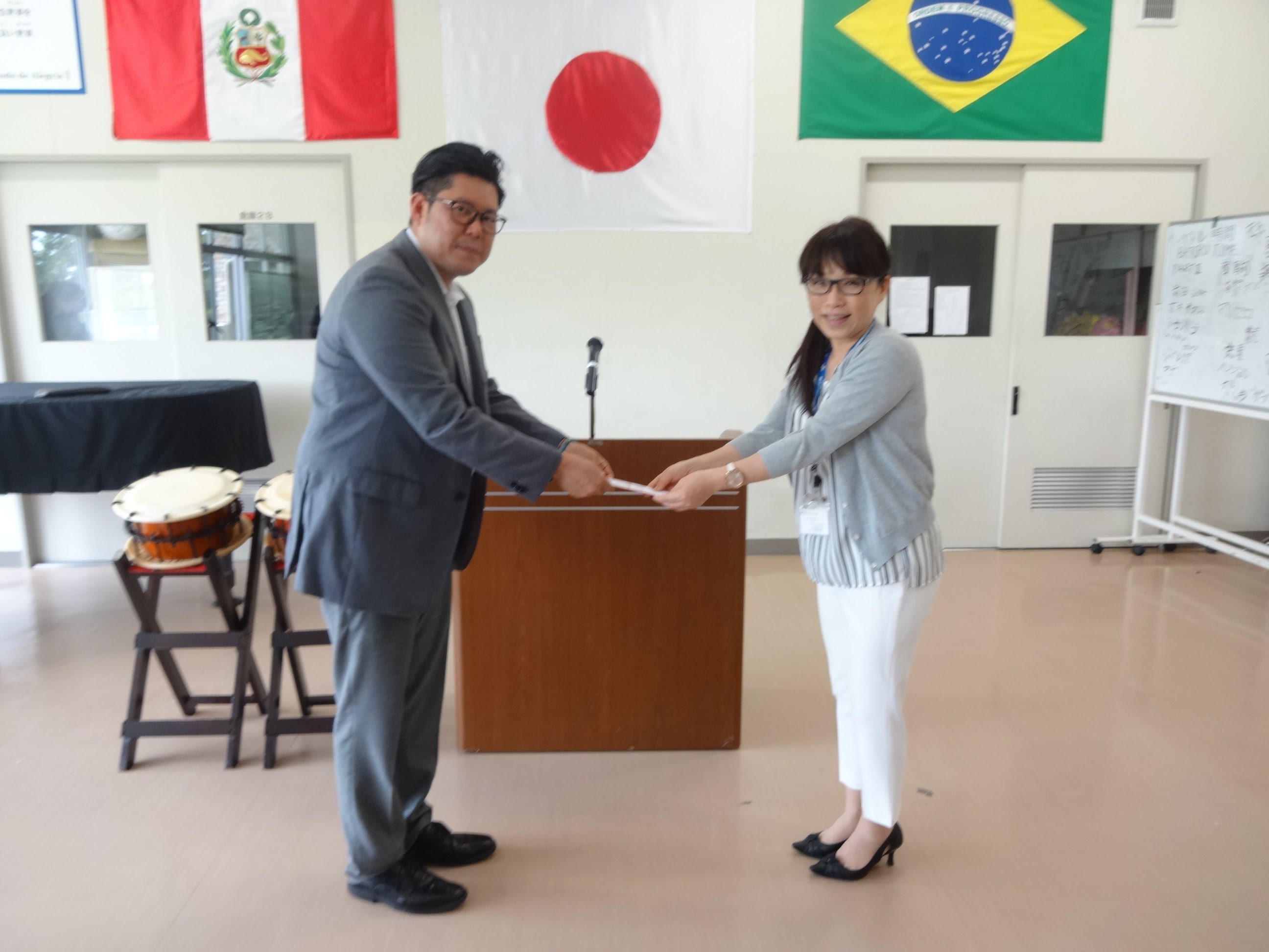 静岡県セイブ自動車学校様よりご寄附 ホットニュース 学校法人 ムンド デ アレグリア