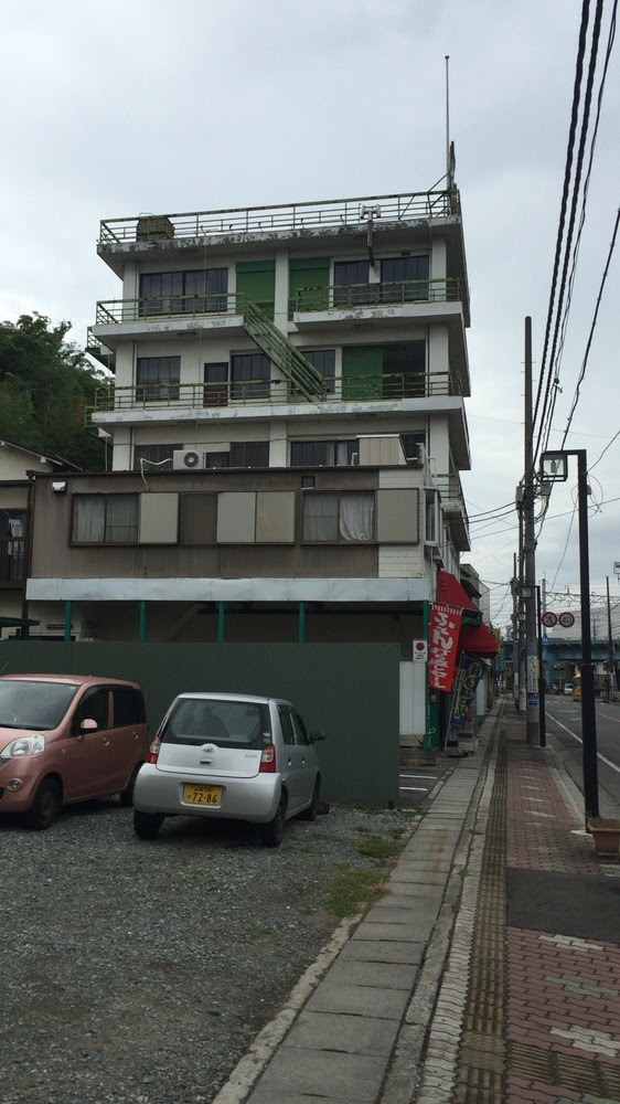 廃墟 山梨県韮崎にある謎のポケストップ アメリカヤ 伊東園ホテルマニアの珍安スポット動画探検