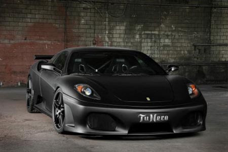 ferrari negro