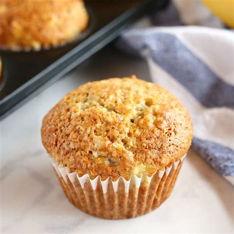 moist banana muffins easy