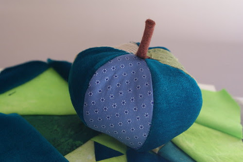 Apple Pincushion