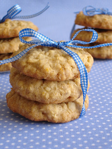 Hawaiian macadamia coconut cookies