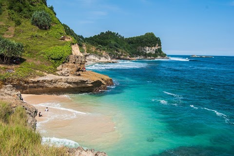 95+ Konsep Gambar Pantai Banyu Tibo Pacitan, Gambar Pantai