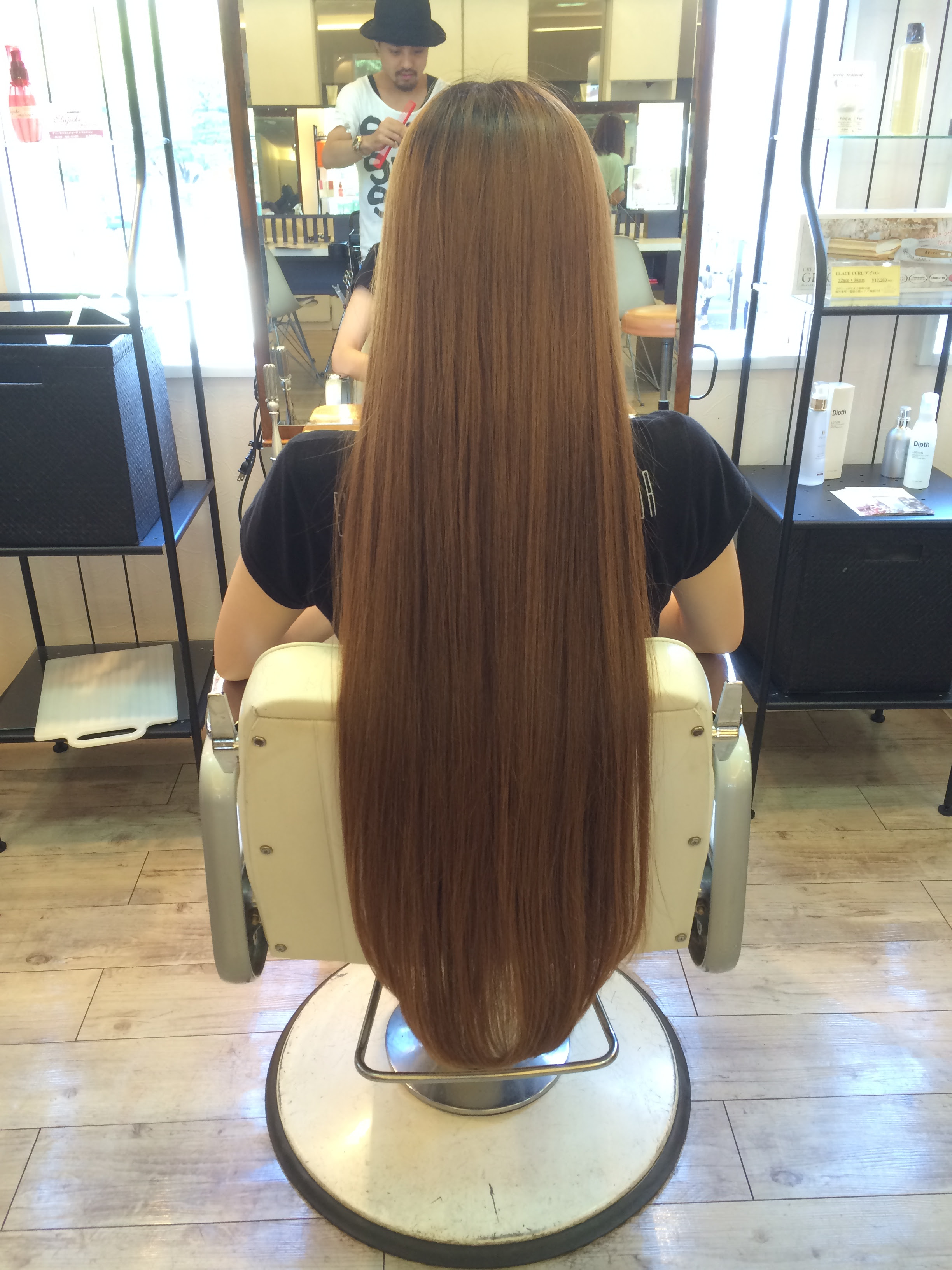 ダメージレスカラー パート１３ 超ロングヘアーにしたい方 奇麗に髪を伸ばしたい方向け 福岡 博多 大橋の美容室 ティアラ竹永睦の美容師として成功するまでの道のり