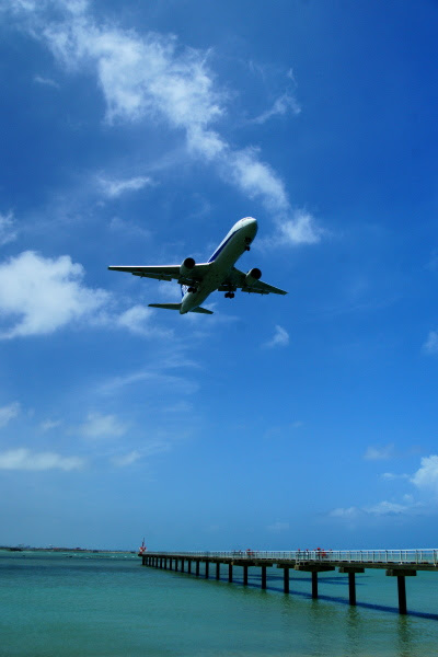 わたしは飛行機が好きだ 沖縄の海と空と飛行機 Ana 67編 わたしのブログ あっちこっち 楽天ブログ