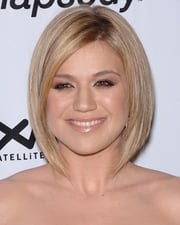 Singer Kelly Clarkson