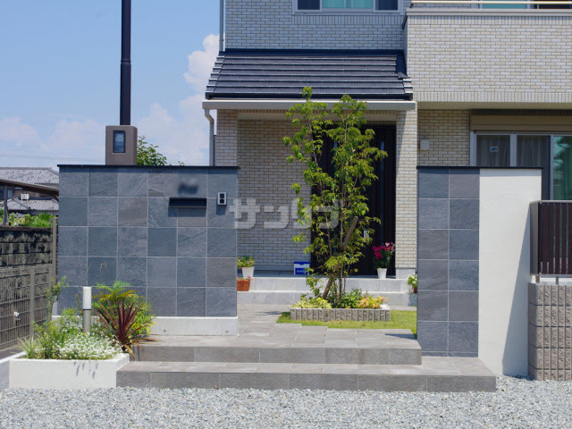 門柱 タイル門柱 オープン外構