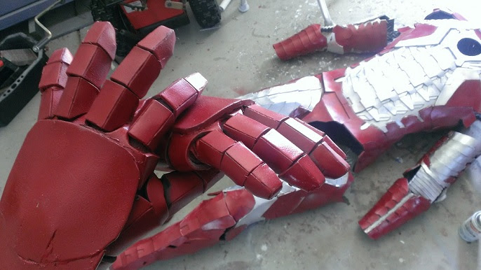 Quick n' Easy Iron Man GLOVES Tutorial