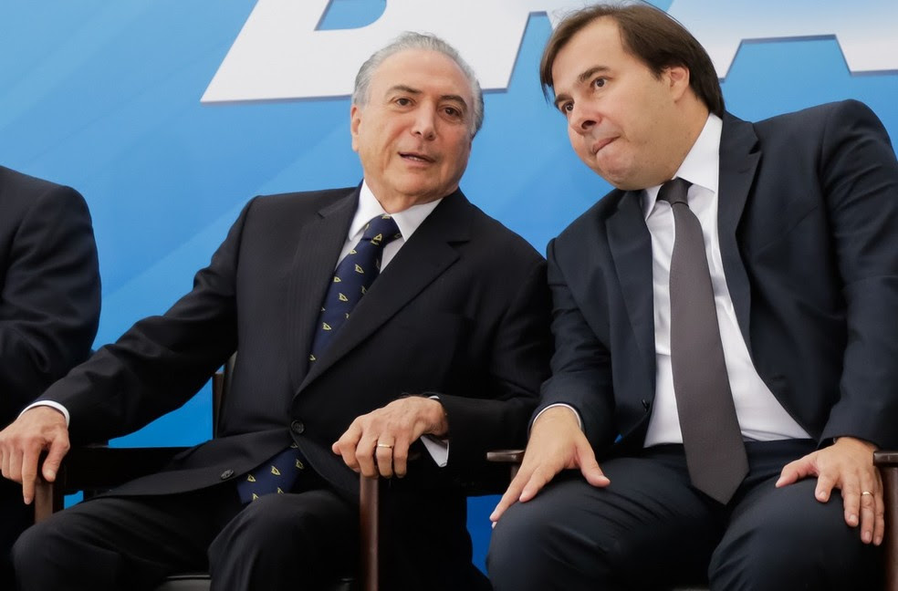O presidente Michel Temer e o presidente da Câmara, Rodrigo Maia, durante evento em fevereiro (Foto: Marcos Corrêa/PR)