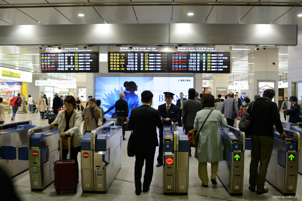 新幹線の改札口