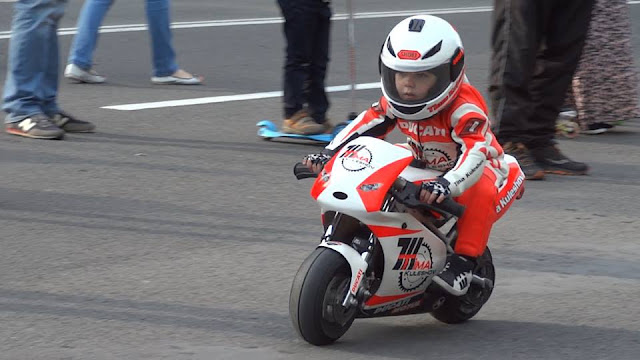  world’s youngest professional motorcyclist: entertainment news