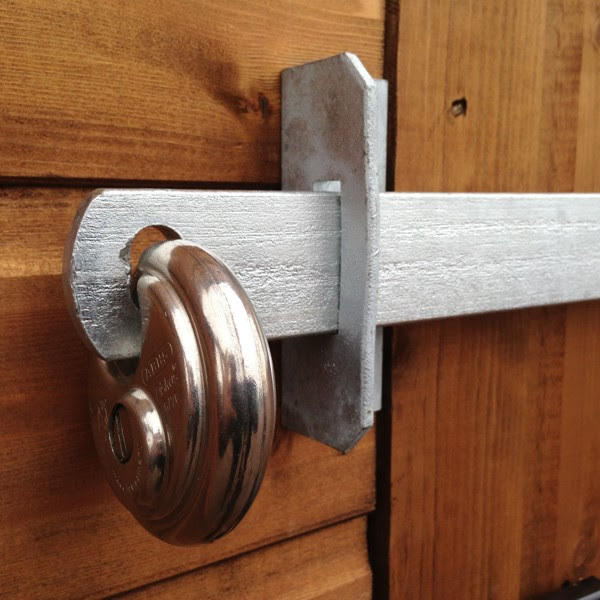My Neighbour… His Shed | Pennosrandomness