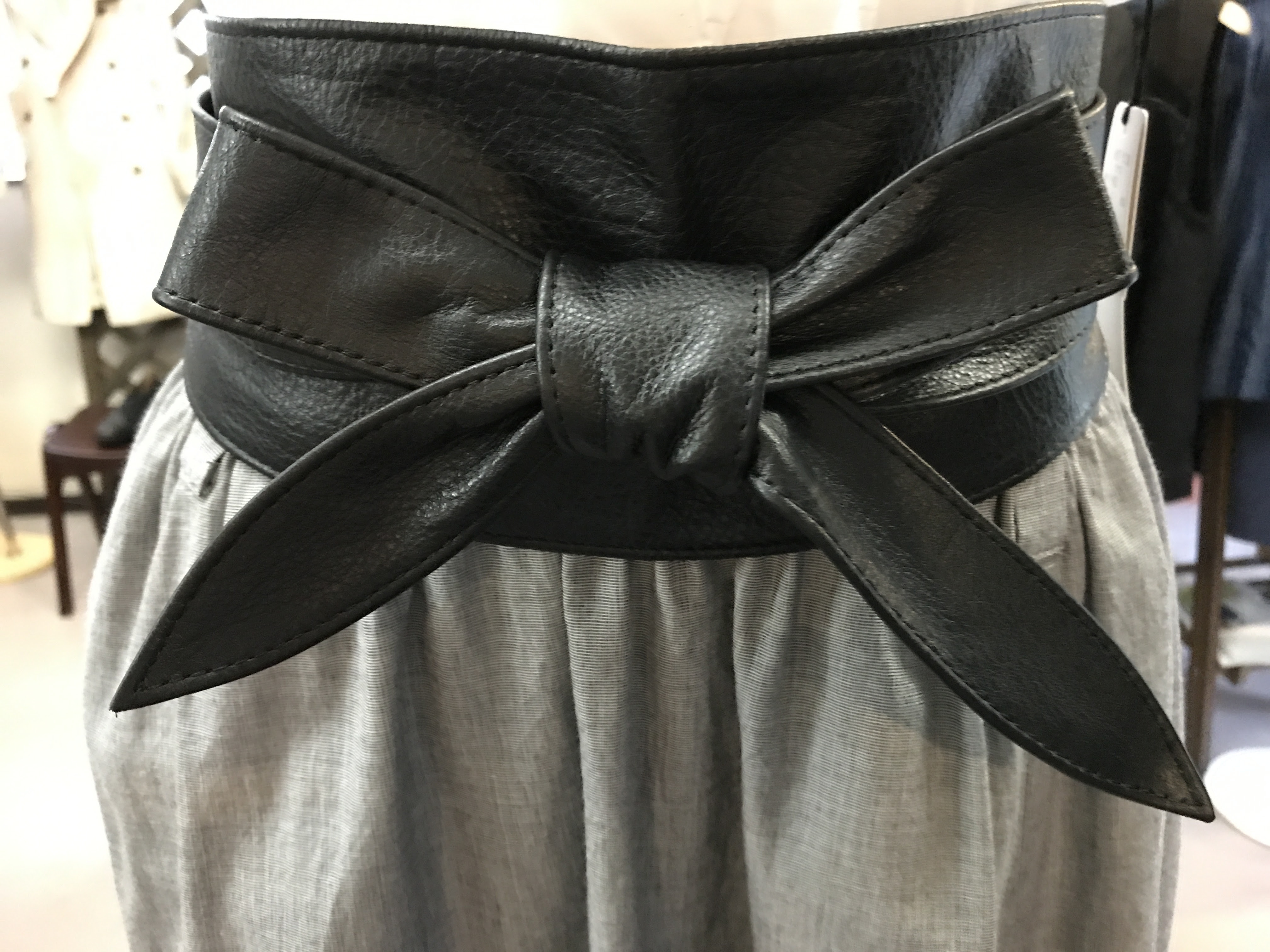 表裏のあるリボンの結び方 ｒｉｙｏｎのうつわ畑 お洋服とうつわと珈琲豆のセレクトショップ