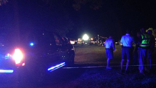 Dive team responds to boat capsizing on Lake Hartwell. (Aug. 31, 2014/FOX Carolina)