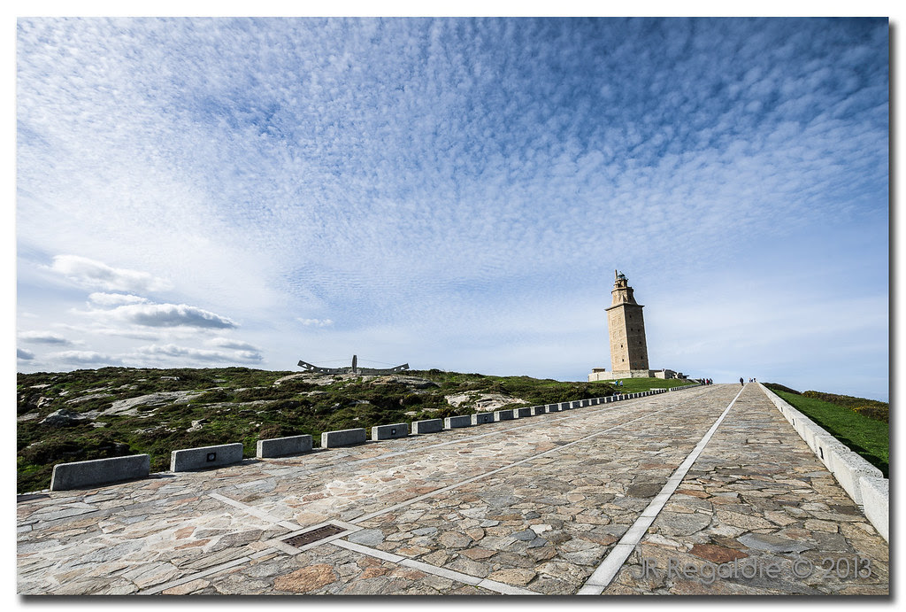Torre y cielo