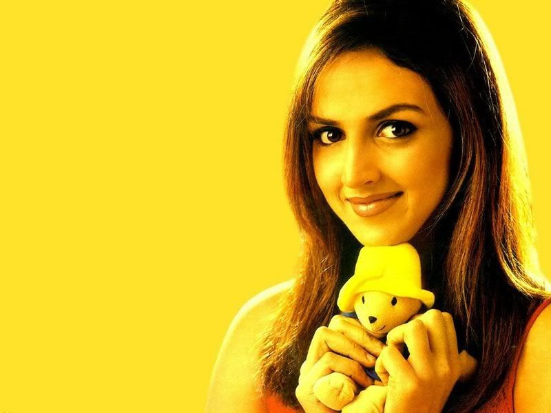wallpaper artis. Esha Deol Wallpaper 02