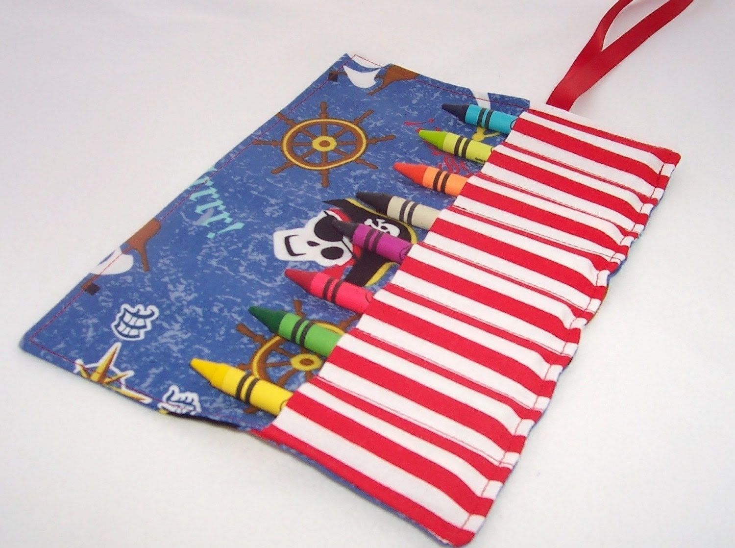 PIRATES Crayon Roll Up