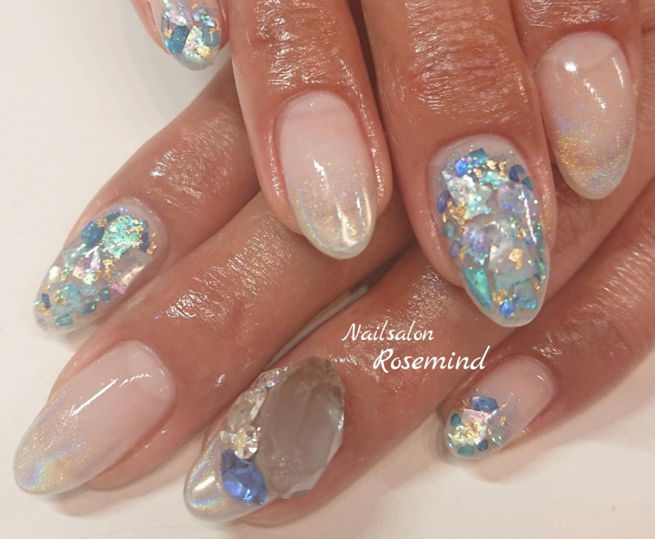 ジェルネイル 夏ネイル 19 夏 シェル ブルー 青 ビジュー 爽やかネイル ショートネイル 阿南市 ネイルサロン Nail Salon Rosemind