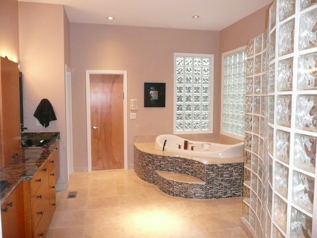 Contemporary Master Bathroom