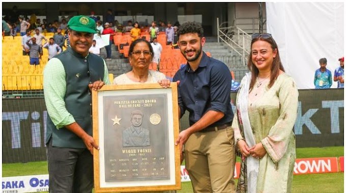 PCB Hall of Fame formally inducts Waqar Younis in