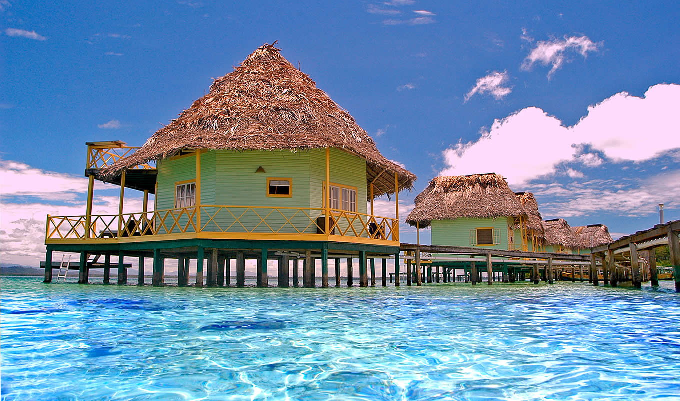 The Worlds Best Overwater Bungalows Outside Tahiti 