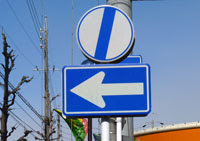 道路標識 止まれ の写真素材フリー 高画質