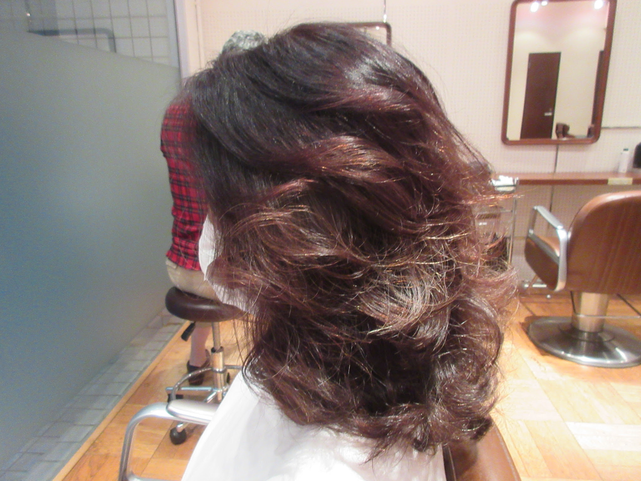 ６０代ロングレイヤー ４０代５０代６０代 ヘアカタログ ヘアスタイル 髪型 50代60代のご婦人の髪型を素敵にする美容師樽川和明