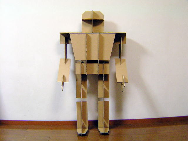 ダンボール工作 巨大ロボット