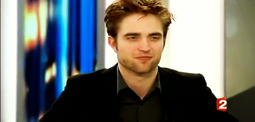 vanelandia:

Rob in French TV: so handsome
