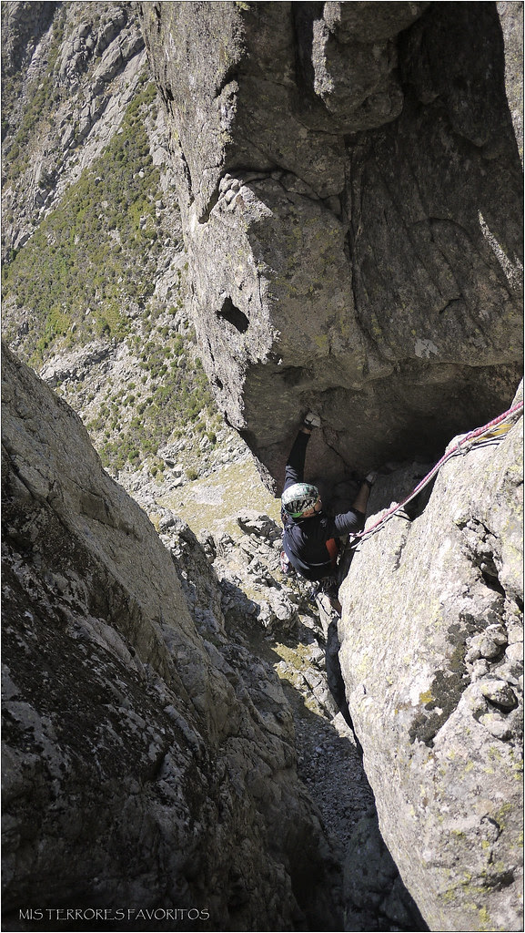 EL LADO OSCURO -DARTH VADER ED sup 7b / 6cA0 - AGUJA DESCONOCIDA